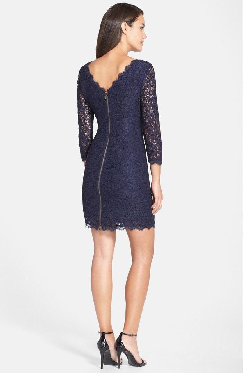 Adrianna Papell - 41864782SC Laced Scalloped Sheath Dress