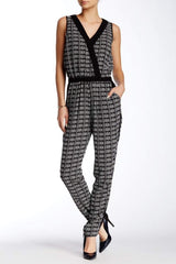 Adrianna Papell - Sleeveless V-Neck Print Jumpsuit 16PD10320SC