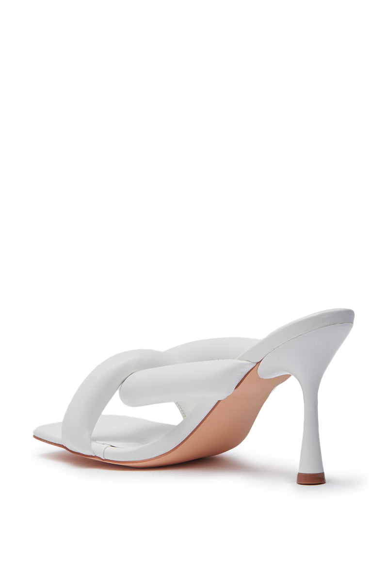 AKIRA CHRISTABEL NEW WHITE PUFF STILETTO SANDAL