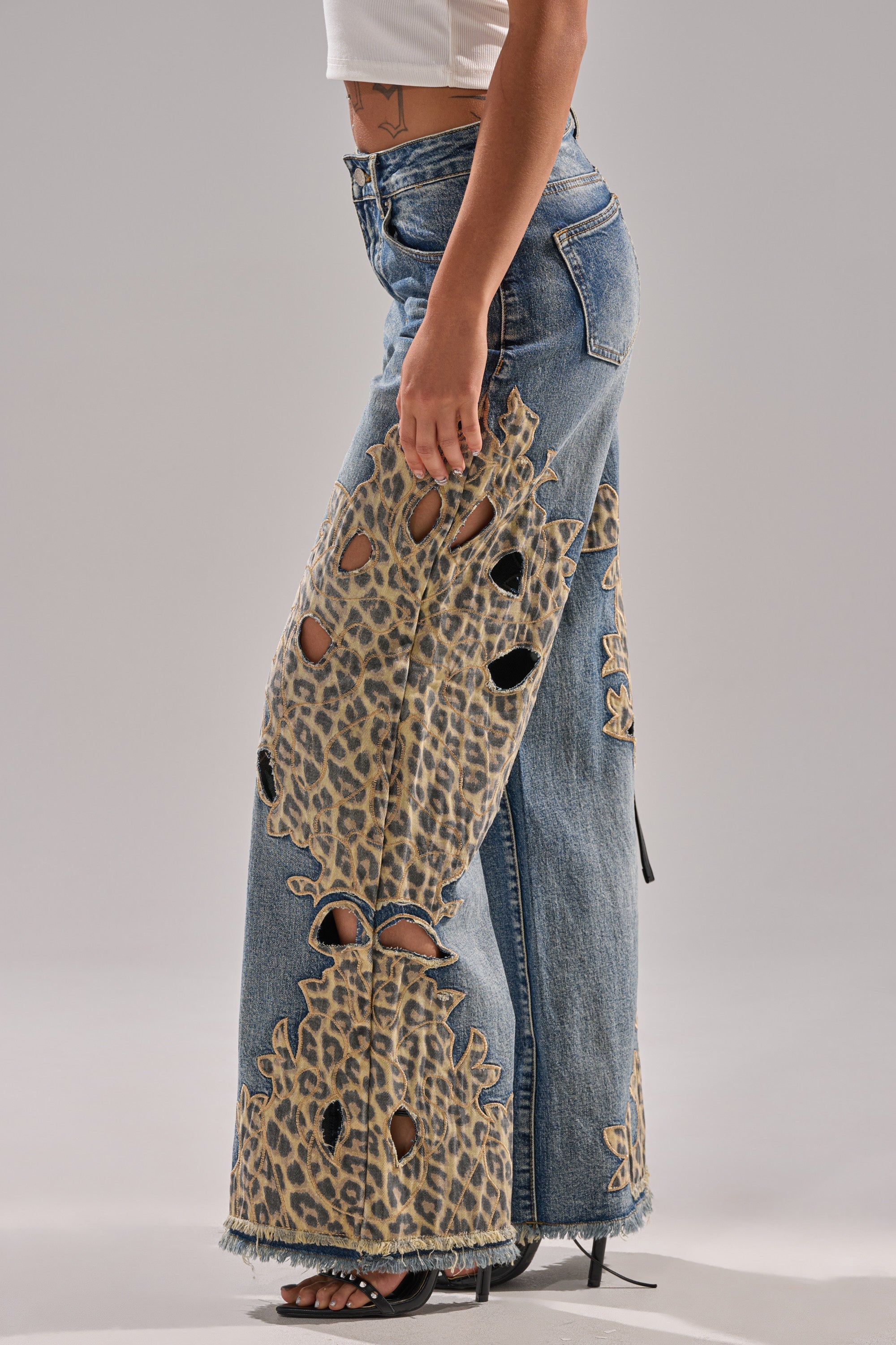 AMIGAS CHEETAH PRINT WIDE LEG PANT