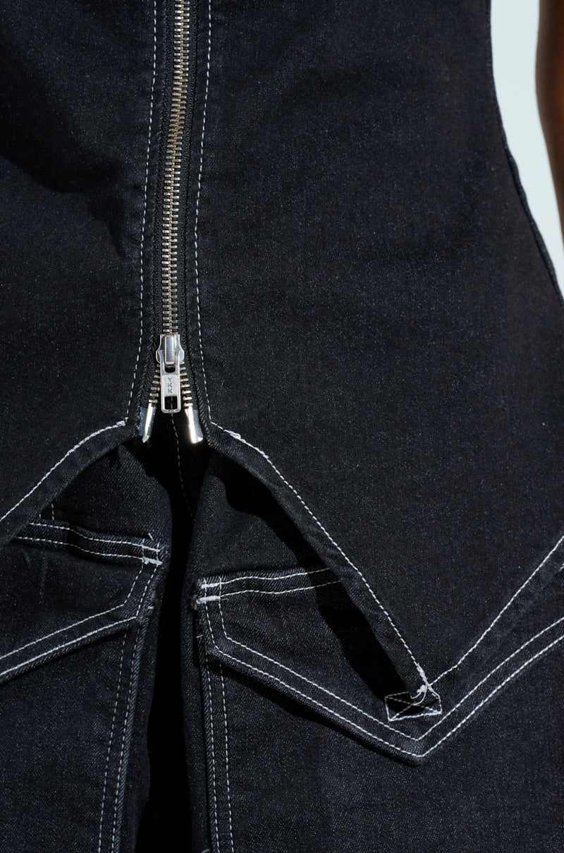 BOUNDLESS ZIP UP CORSET