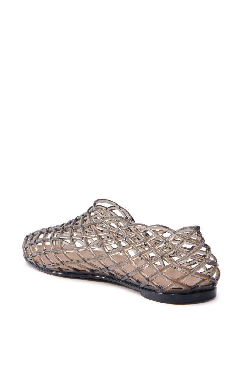 AKIRA LINUS BLACK FLAT