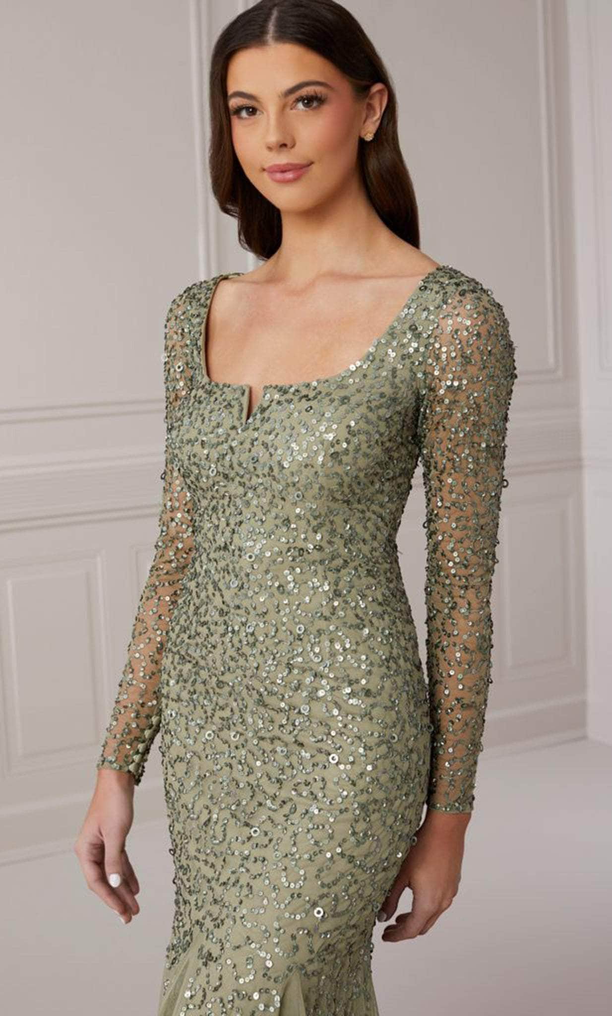 Adrianna Papell Platinum 40420 - Scoop Neck Trumpet Gown