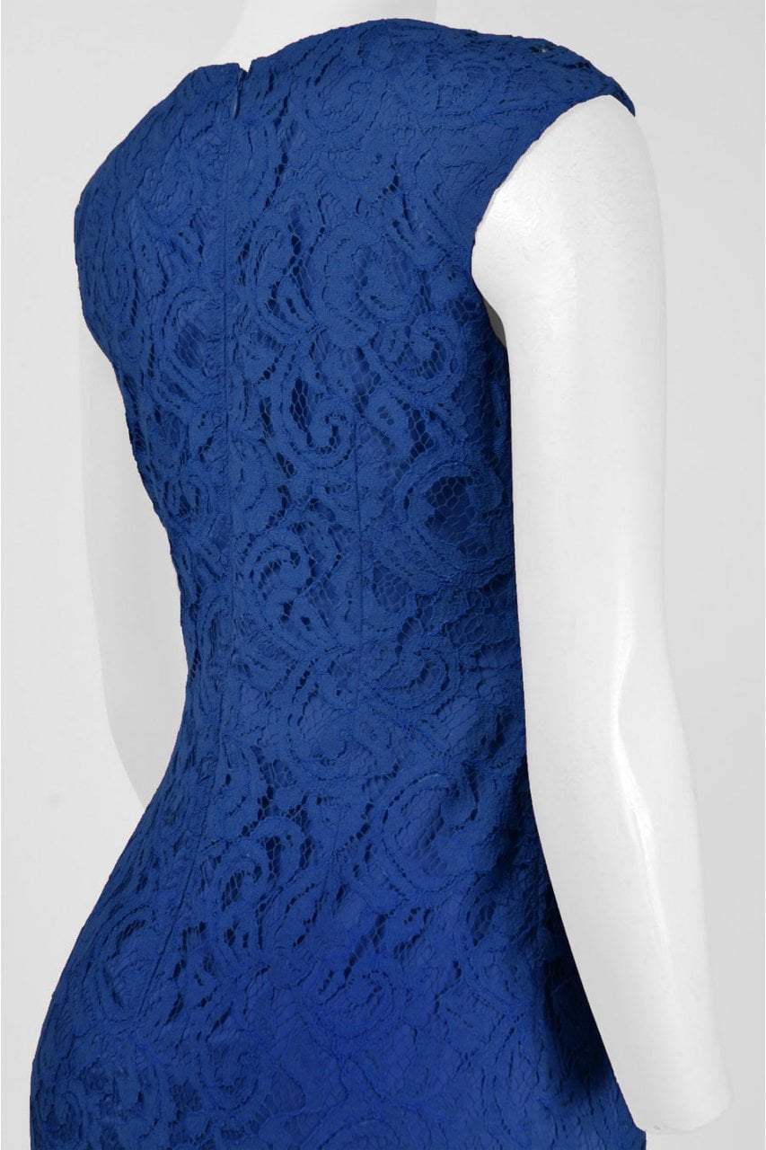 Adrianna Papell - Notched Shirred Lace Dress 15241840SC