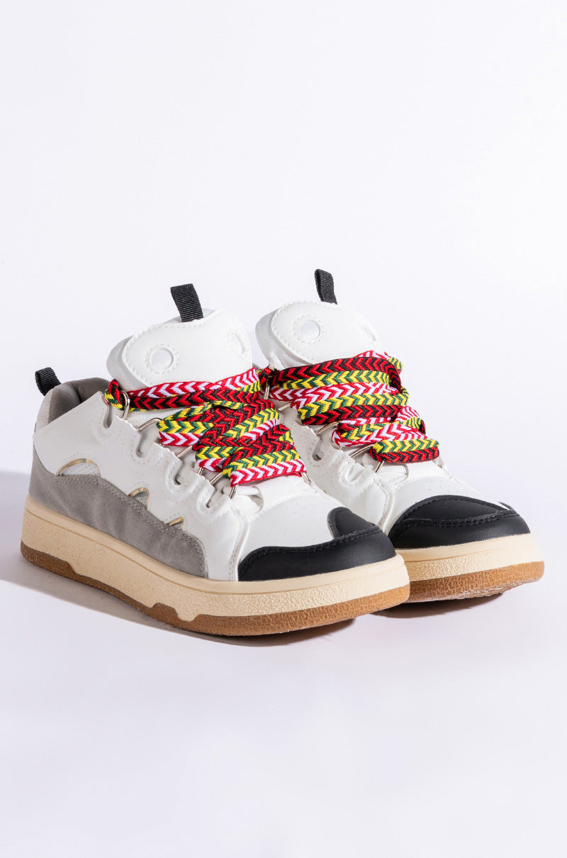 AKIRA ECLIPSE FLAT SNEAKER IN WHITE