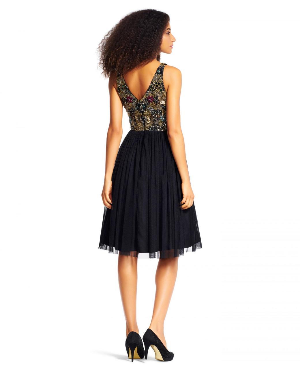 Adrianna Papell - Intricate Beaded V-Neck A-Line Dress AP1E200305SC