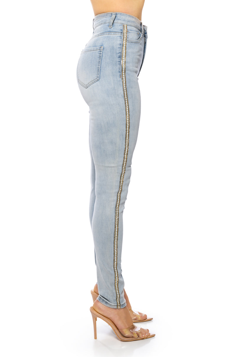 EXTREME STRETCH HIGH WAIST PEARL SKINNY JEANS