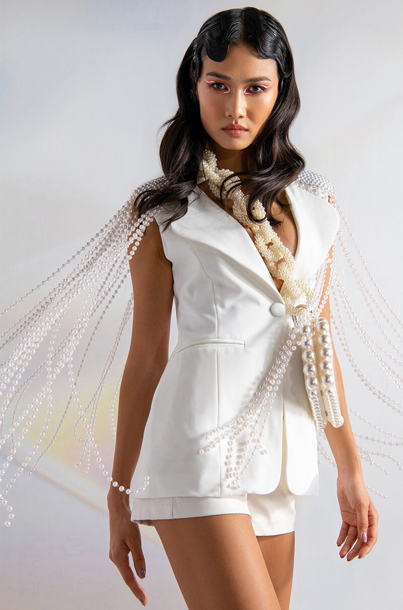 LA MODA PEARL SHOULDER PAD BLAZER