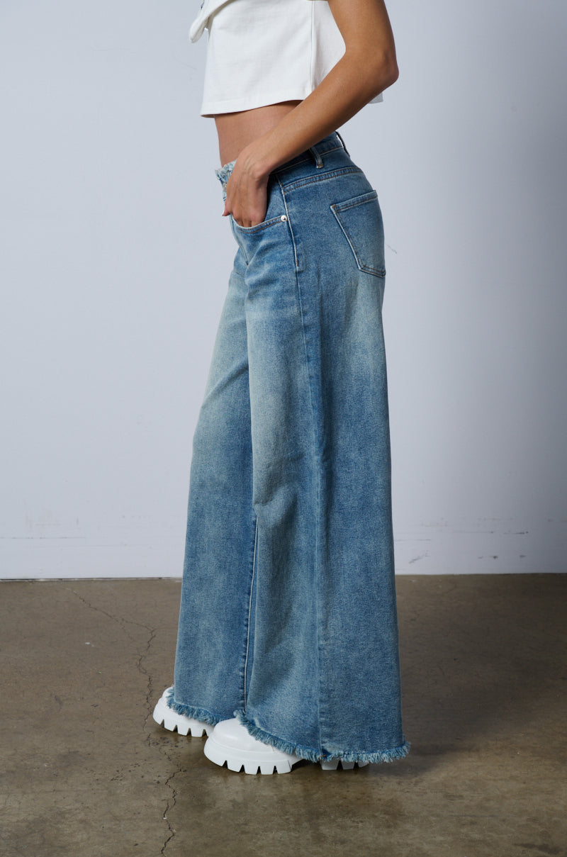 LARK ULTRA WIDE LEG JEAN