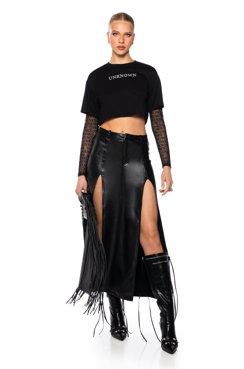 LOOKING FOR THE UNKNOWN LAYERED TEE